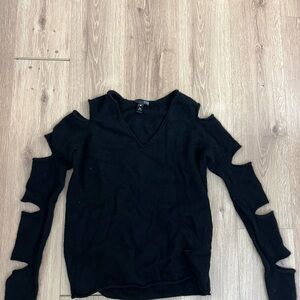 Aqua 100% Cashmere Black Cutout V-Neck Sweater - Small
